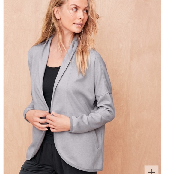 The North Face Jackets & Blazers - THE NORTH FACE WOMEN’S SLACKER WRAP